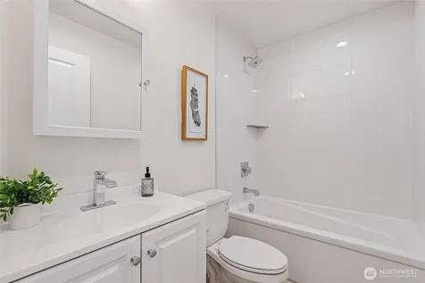 11231 Greenwood Avenue N Seattle WA 98133