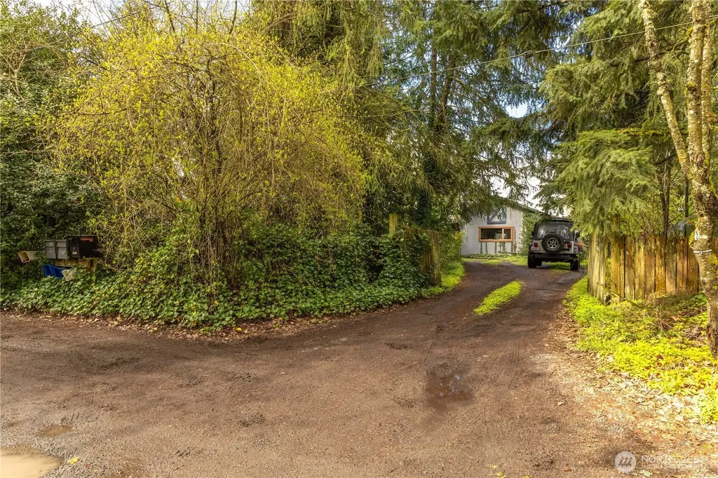 8213 118th Avenue SE Newcastle WA 98056
