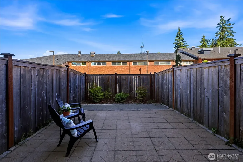 18128 1st Place SW Normandy Park WA 98166