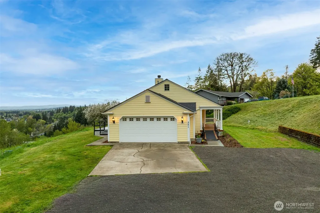 351 Butte Hill Road Woodland WA 98674