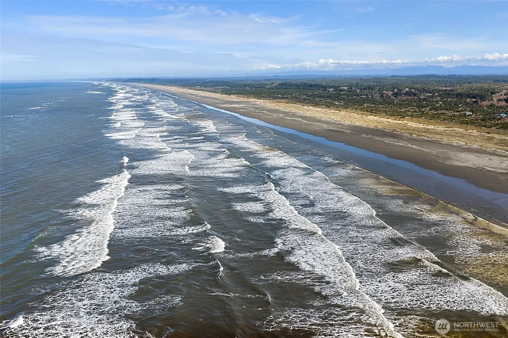 76 Dunes Lane Ocean Shores WA 98569
