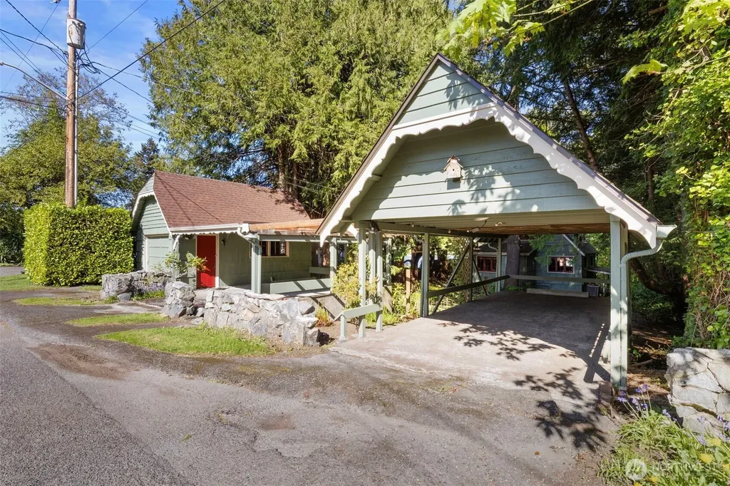 2022 Taft Avenue Bremerton WA 98312