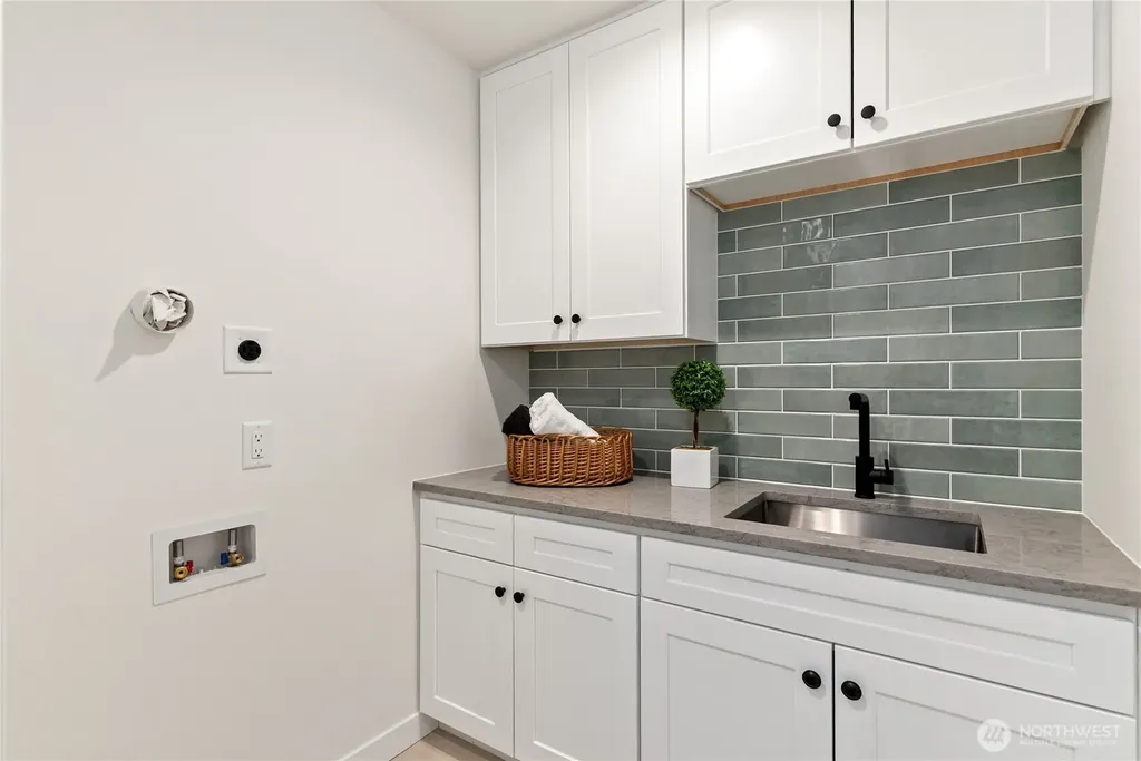 850 E Vine Maple Lane Union WA 98592
