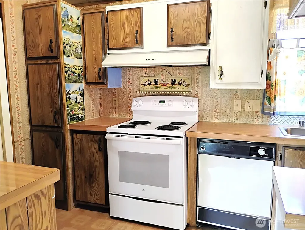 100 Heather Place Packwood WA 98361