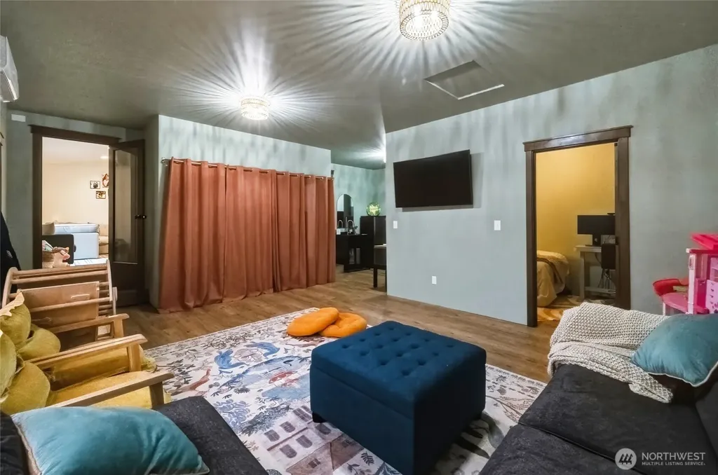 8679 Depot Road Lynden WA 98264