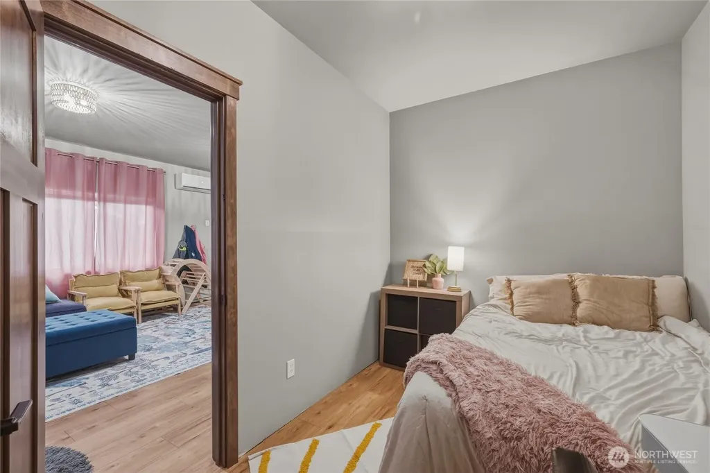 8679 Depot Road Lynden WA 98264