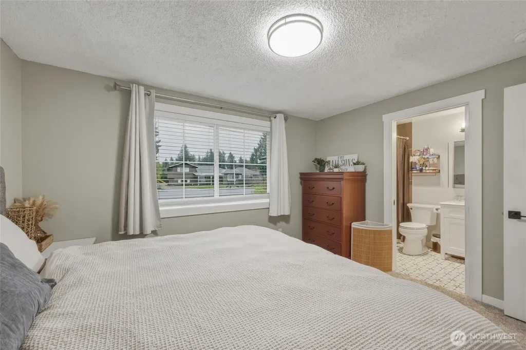 8679 Depot Road Lynden WA 98264
