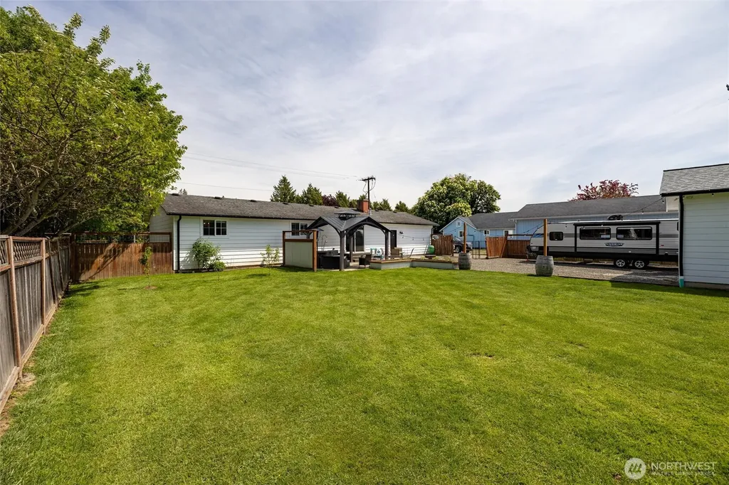 8679 Depot Road Lynden WA 98264