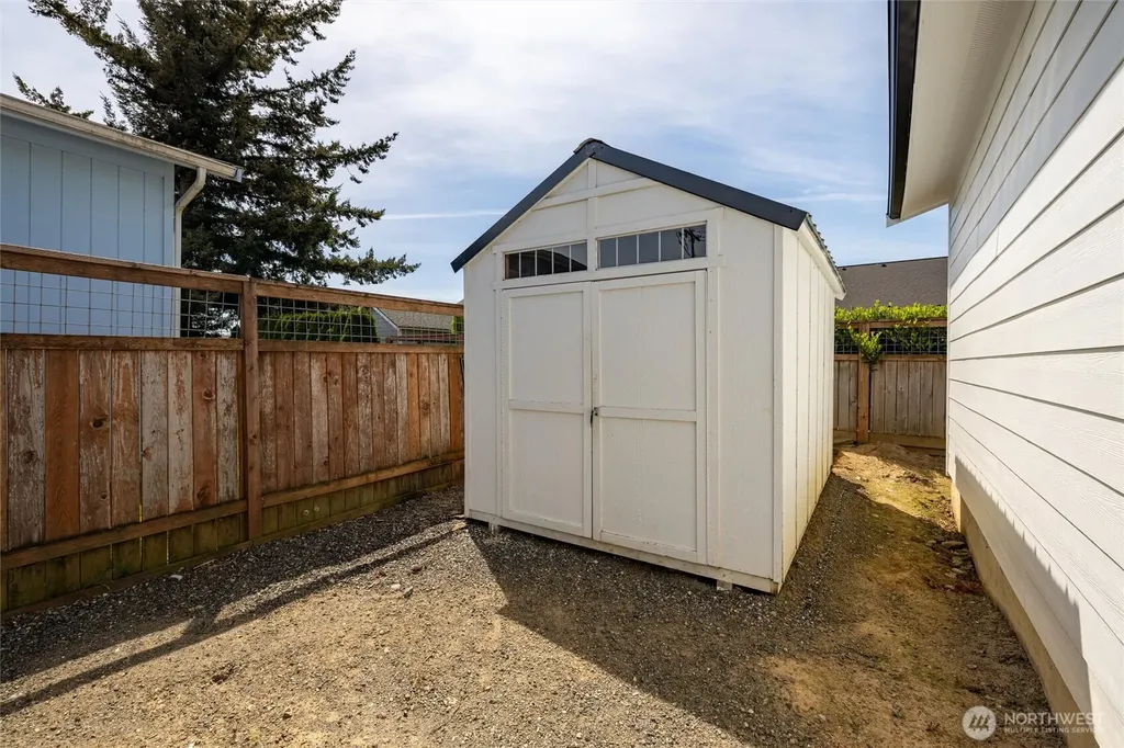 8679 Depot Road Lynden WA 98264