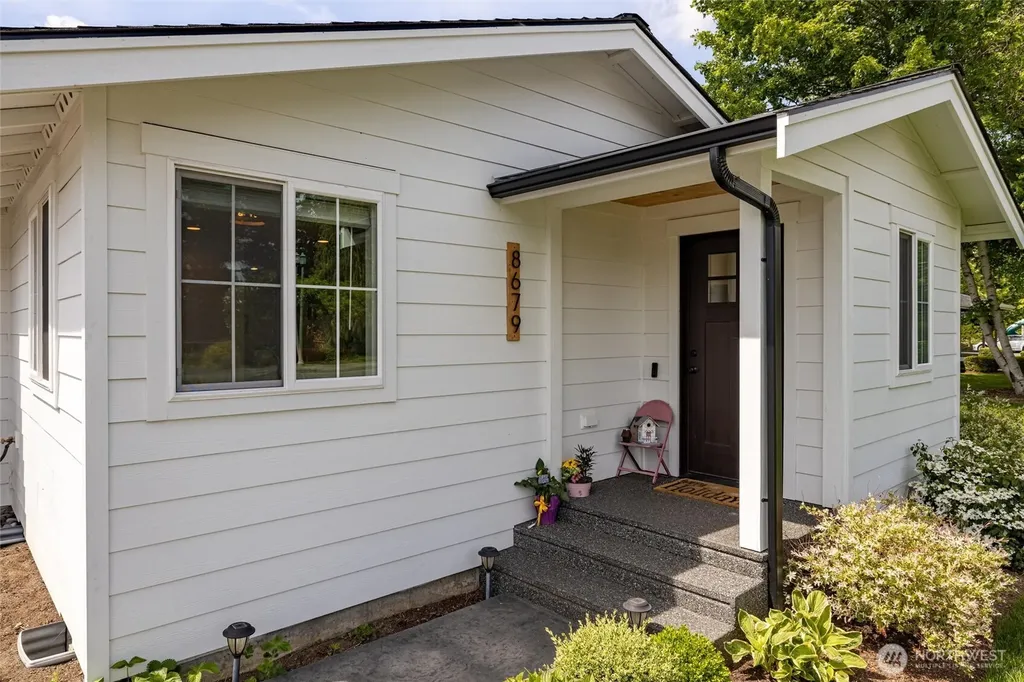 8679 Depot Road Lynden WA 98264