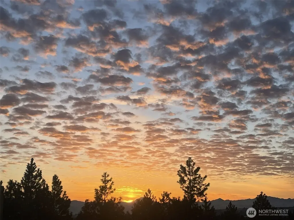 300 Sunset Way East Wenatchee WA 98802