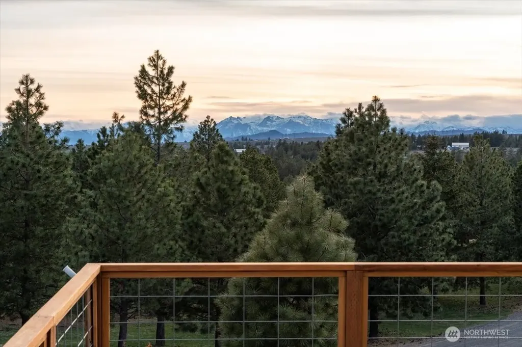 300 Sunset Way East Wenatchee WA 98802