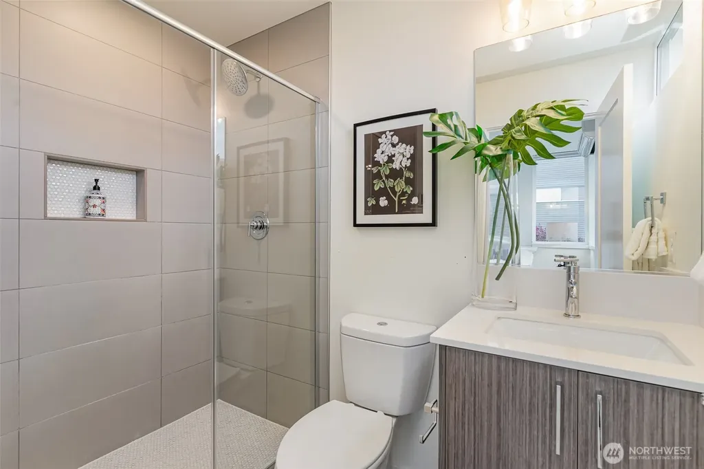 437 NE 73rd Street Seattle WA 98115