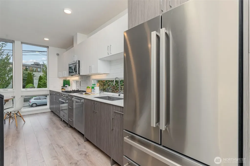 437 NE 73rd Street Seattle WA 98115