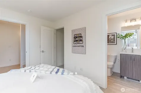437 NE 73rd Street Seattle WA 98115