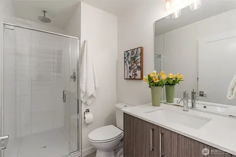 437 NE 73rd Street Seattle WA 98115