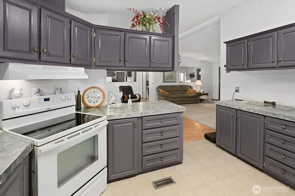8430 SE 15th Place Lake Stevens WA 98258