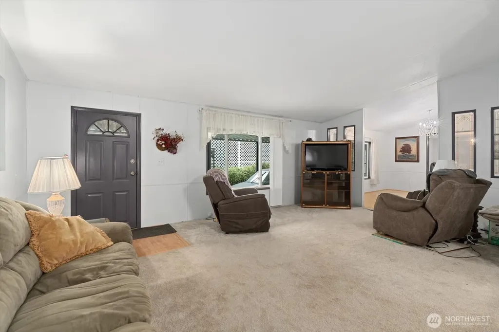 8430 SE 15th Place Lake Stevens WA 98258