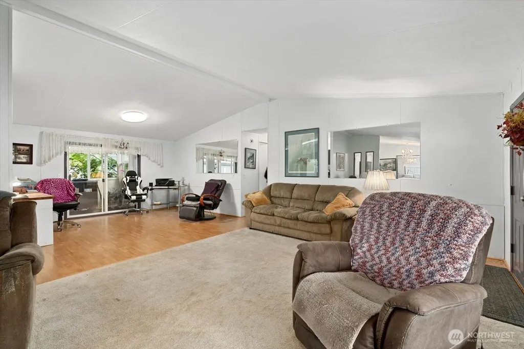 8430 SE 15th Place Lake Stevens WA 98258