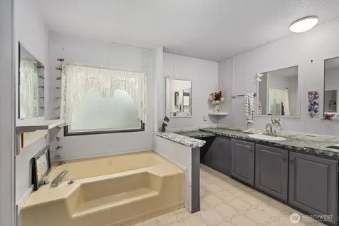 8430 SE 15th Place Lake Stevens WA 98258