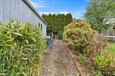 8430 SE 15th Place Lake Stevens WA 98258