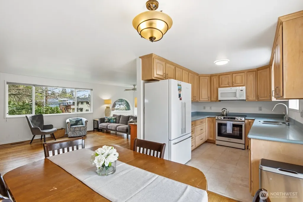 3302 177th Place SW Lynnwood WA 98037