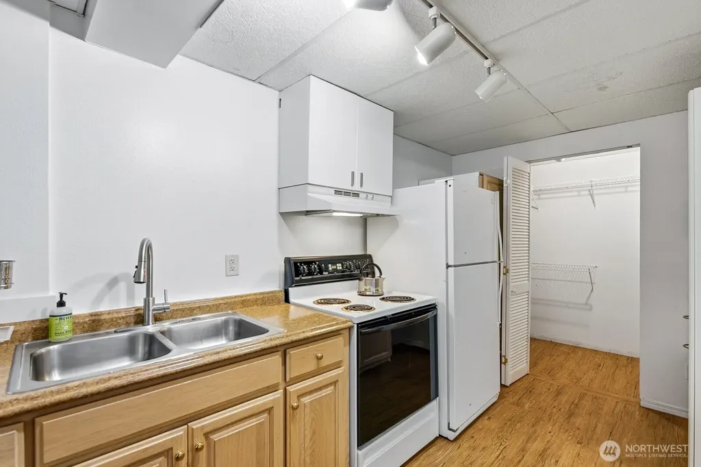 3302 177th Place SW Lynnwood WA 98037