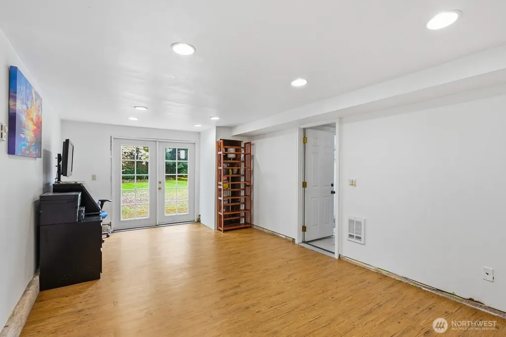 3302 177th Place SW Lynnwood WA 98037