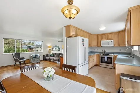 3302 177th Place SW Lynnwood WA 98037