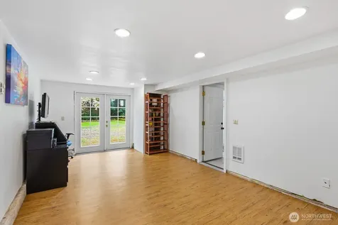 3302 177th Place SW Lynnwood WA 98037