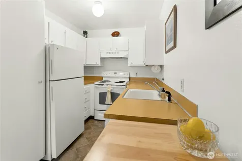 6440 139th Place NE Redmond WA 98052