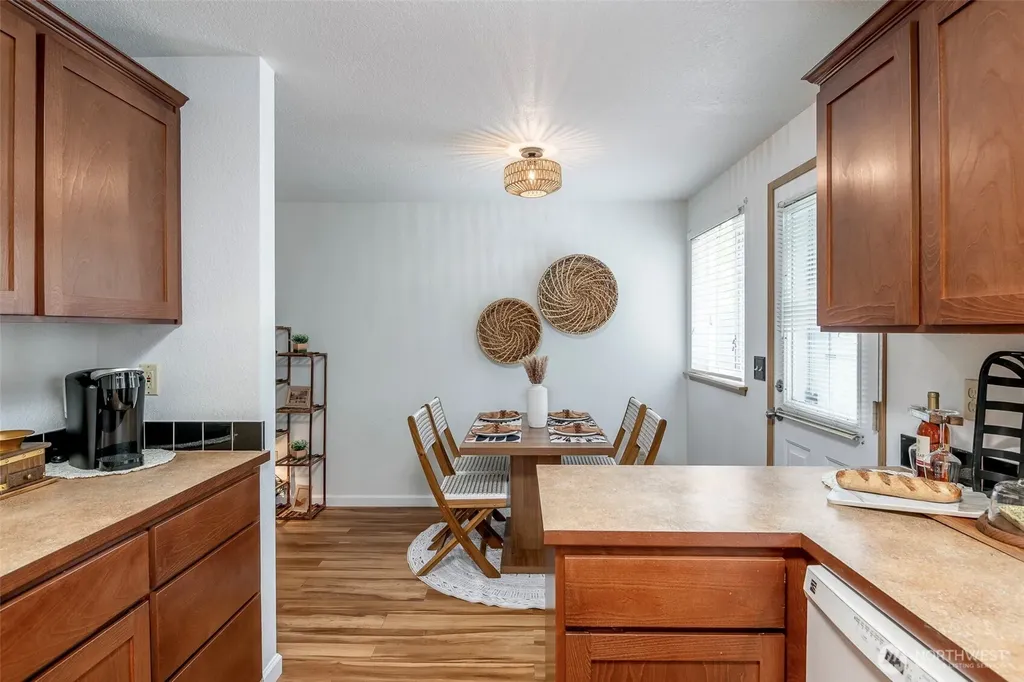 5714 99th Street Ct E Puyallup WA 98373