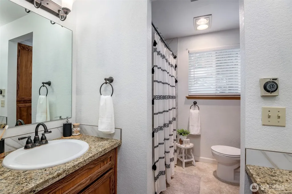 5714 99th Street Ct E Puyallup WA 98373