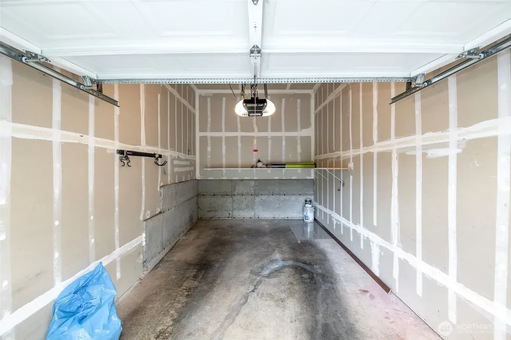 5714 99th Street Ct E Puyallup WA 98373