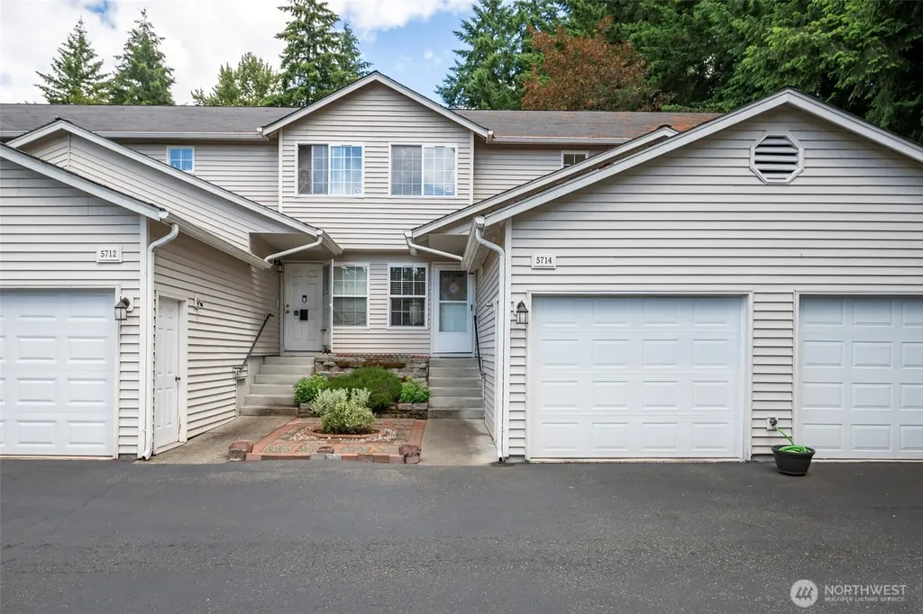 5714 99th Street Ct E Puyallup WA 98373