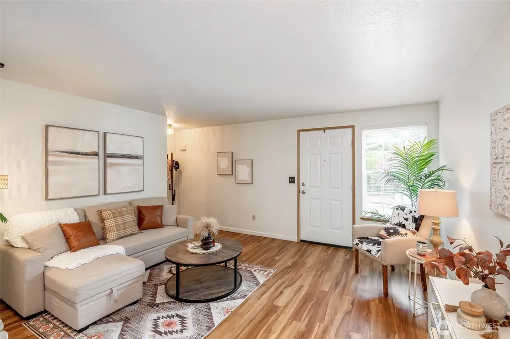 5714 99th Street Ct E Puyallup WA 98373