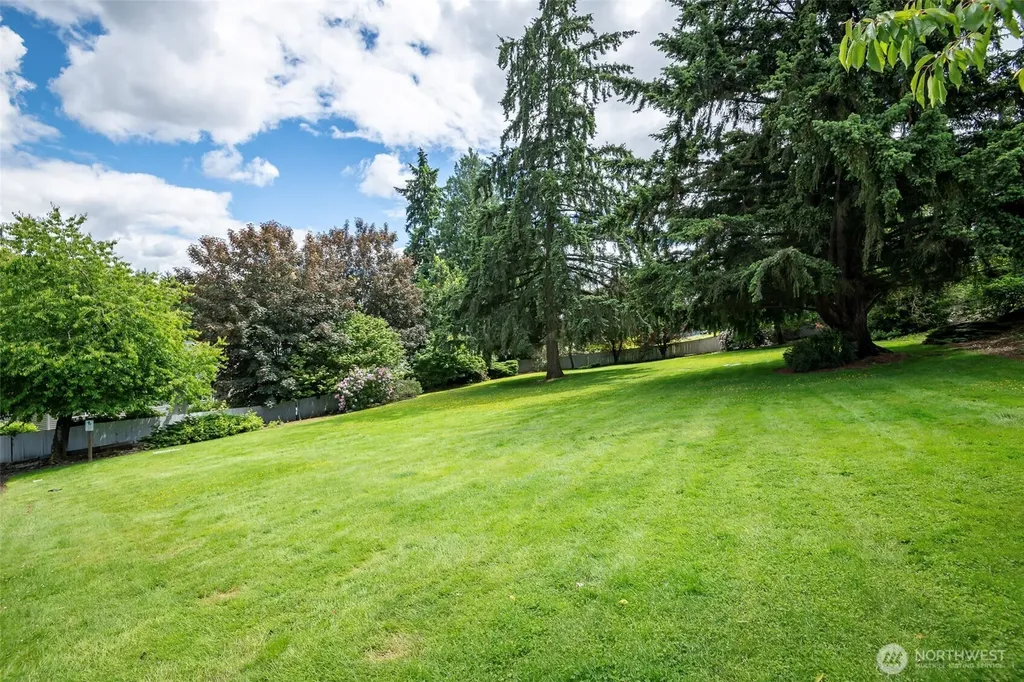 5714 99th Street Ct E Puyallup WA 98373