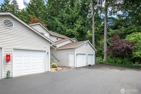 5714 99th Street Ct E Puyallup WA 98373