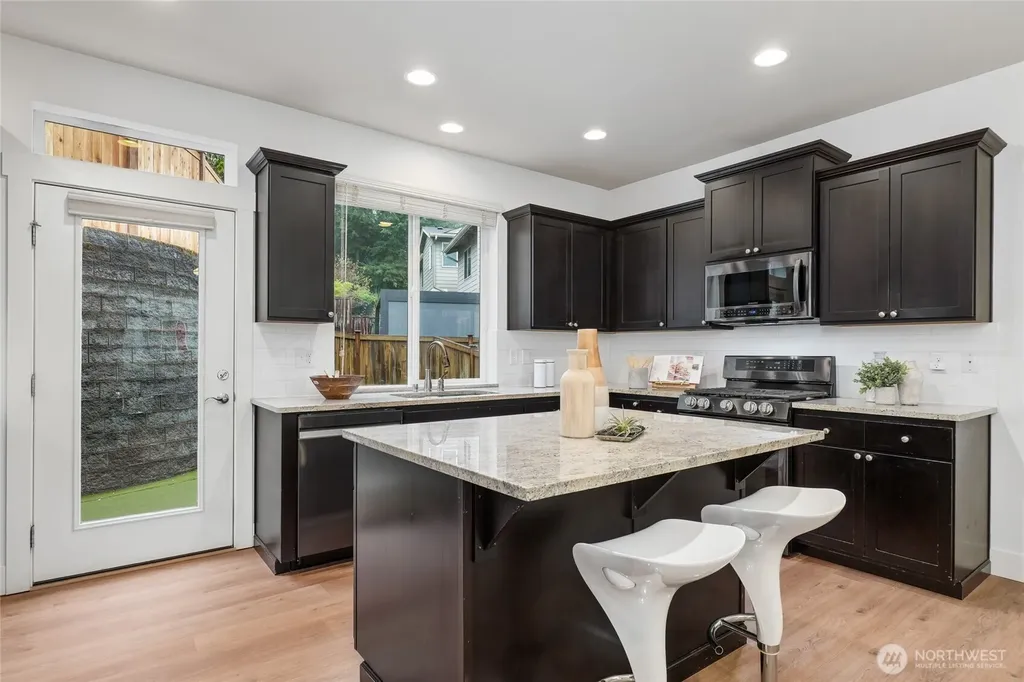 12823 65th Place W Edmonds WA 98026