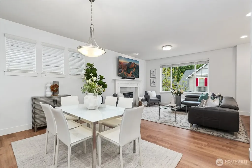 12823 65th Place W Edmonds WA 98026