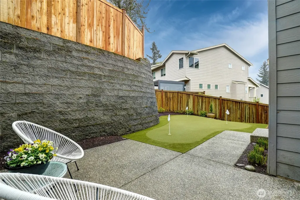 12823 65th Place W Edmonds WA 98026