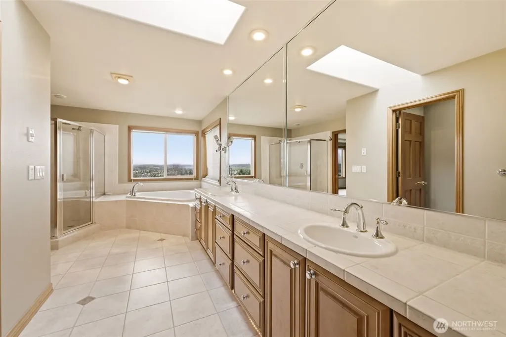 1104 V Street NW Auburn WA 98001