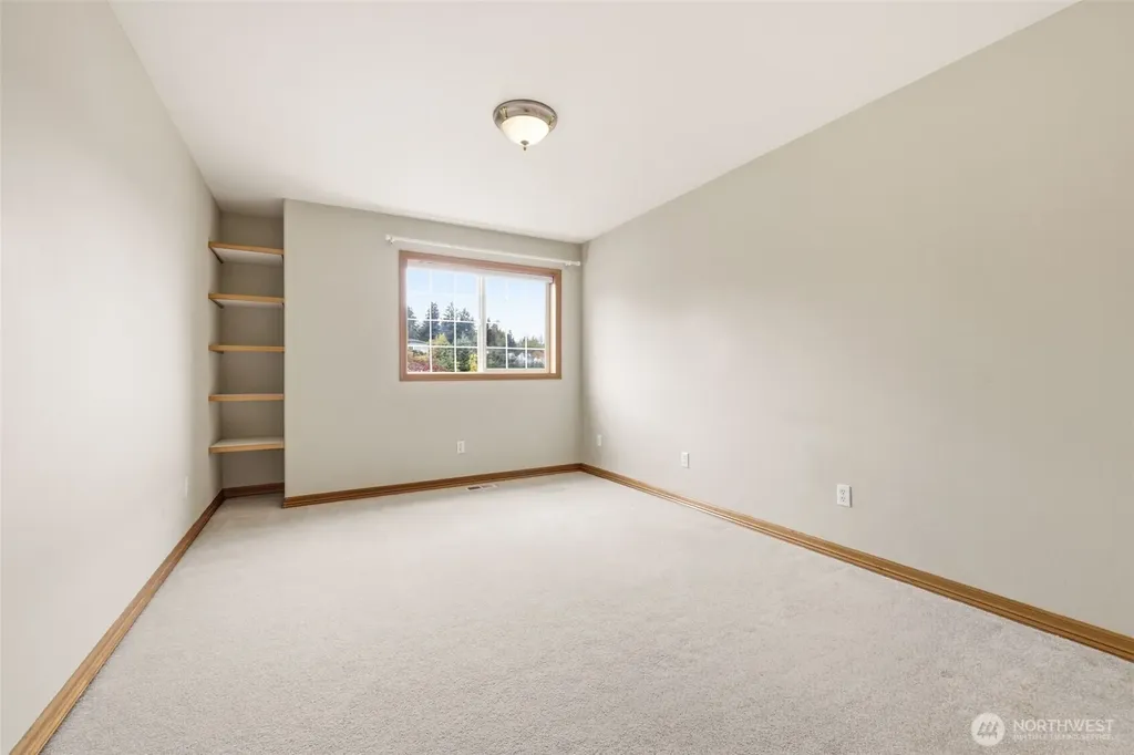 1104 V Street NW Auburn WA 98001