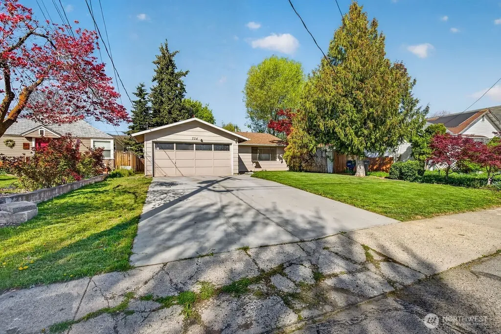 734 Saddlerock Drive Wenatchee WA 98801