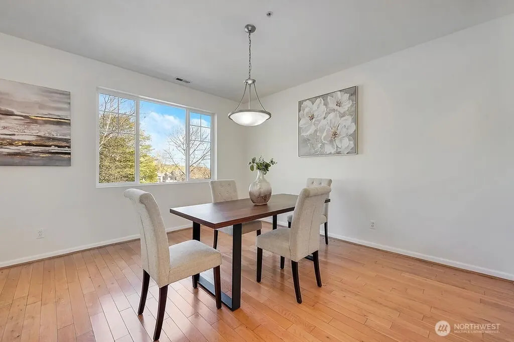 21262 40th Way S Seatac WA 98198