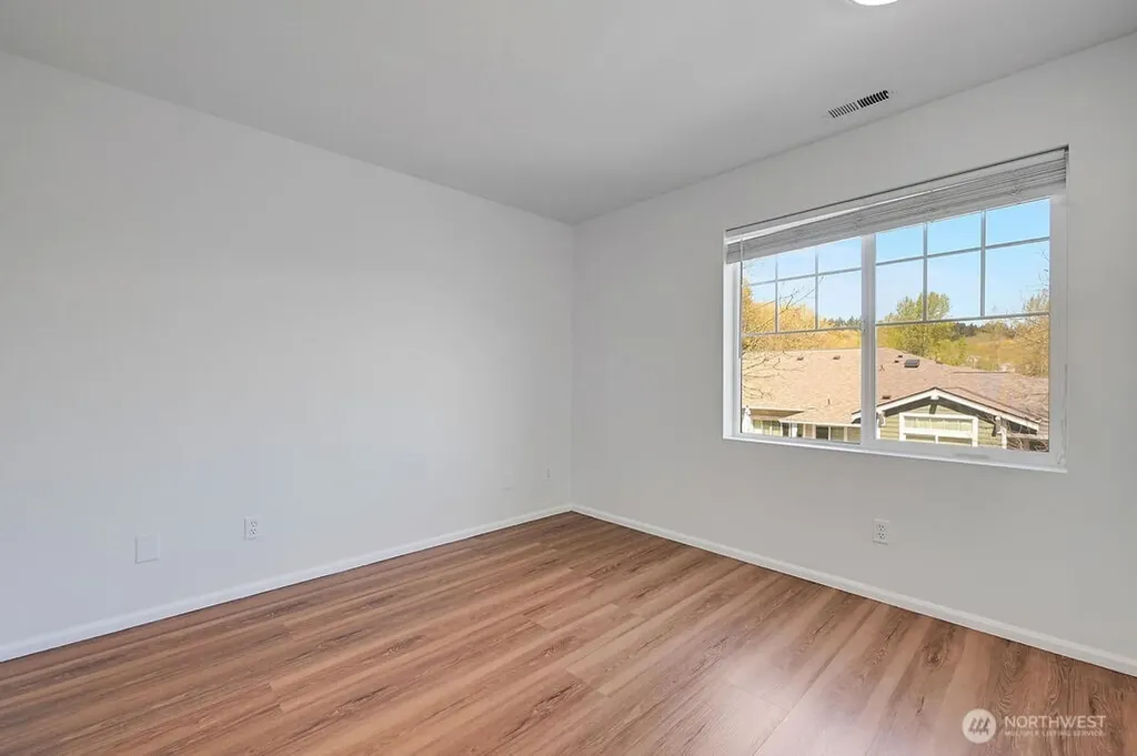 21262 40th Way S Seatac WA 98198