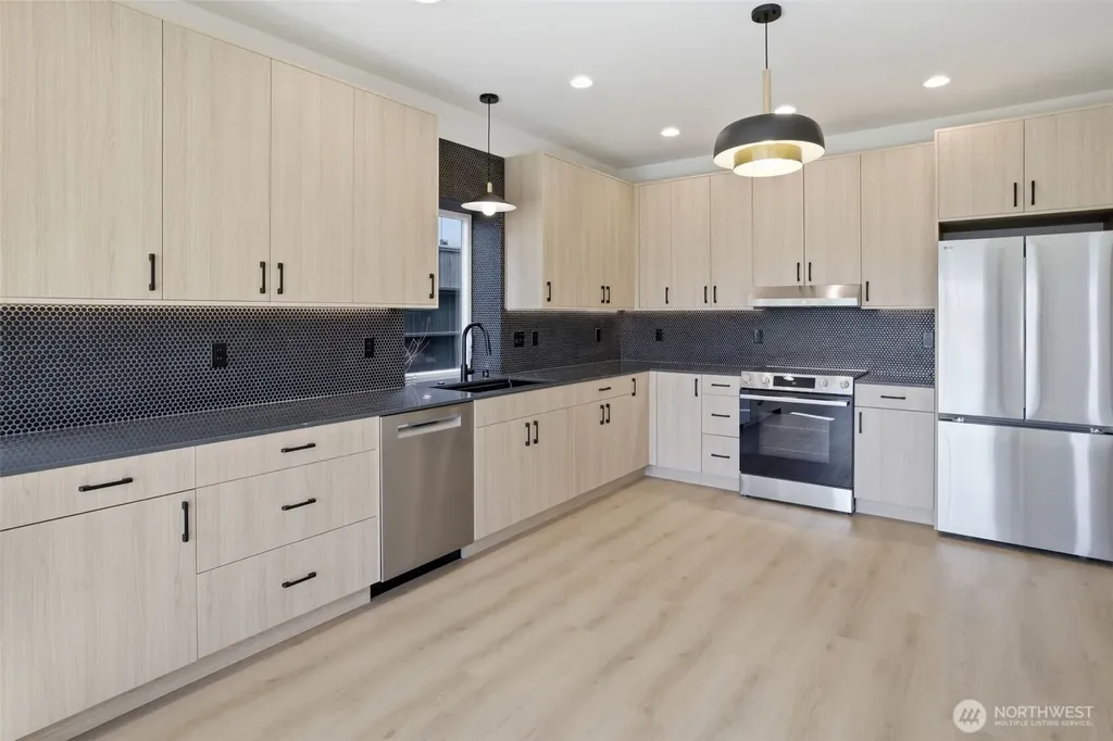 4517 35th Avenue S Seattle WA 98118