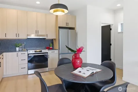 4517 35th Avenue S Seattle WA 98118