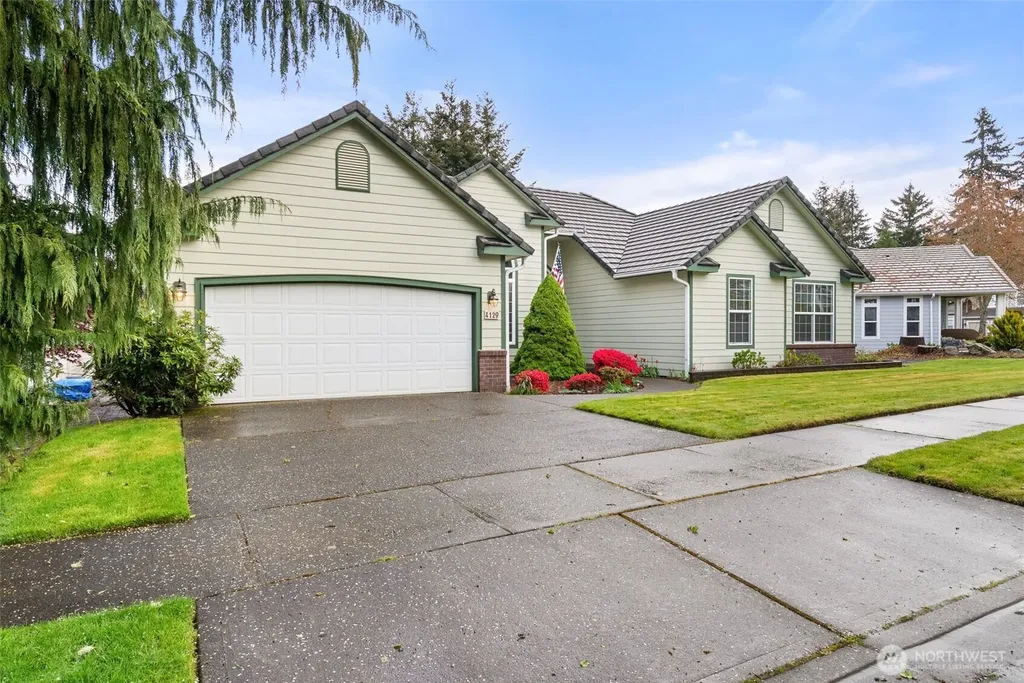 4129 Campus Green Loop NE Lacey WA 98516