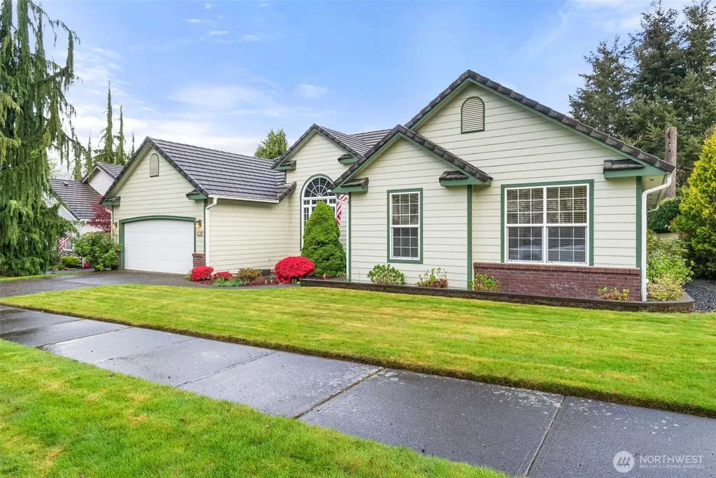 4129 Campus Green Loop NE Lacey WA 98516